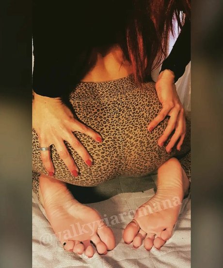 Foto di nudo di fuga di OnlyFans di Valkyria Romana