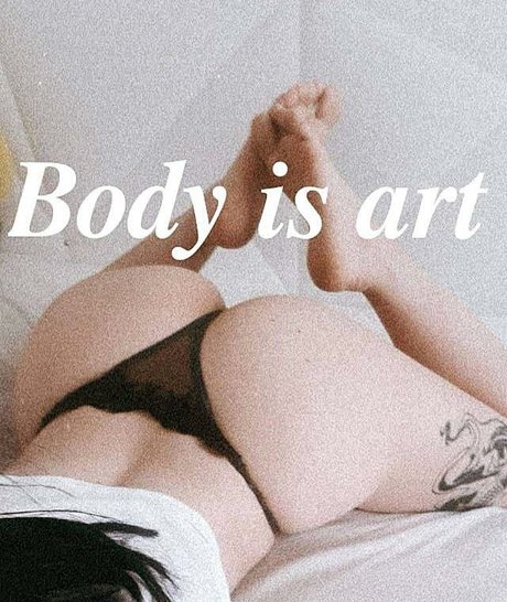 Foto di nudo di fuga di OnlyFans di Saltybxxbe