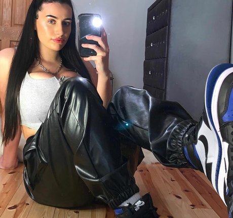 Foto di nudo di fuga di OnlyFans di Ciara Lennon