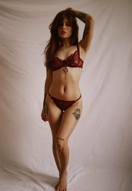Foto di nudo di fuga di OnlyFans di Esther Argolo