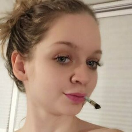 Foto di nudo di fuga di OnlyFans di Lust4lizzie
