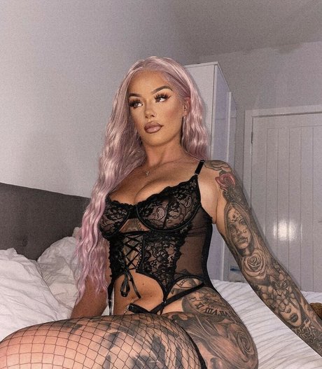 Foto di nudo di fuga di OnlyFans di Sophie River
