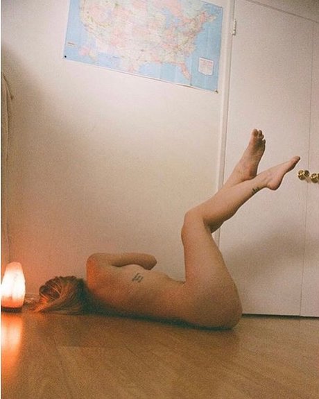 Foto di nudo di fuga di OnlyFans di Prettiest Please