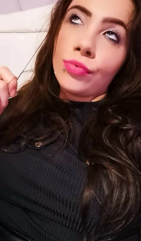 Foto di nudo di fuga di OnlyFans di Vivi2416