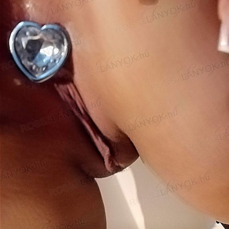 Foto di nudo di fuga di OnlyFans di Vivi2416