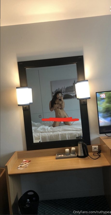 Foto di nudo di fuga di OnlyFans di Ruthy Hannah Pearce