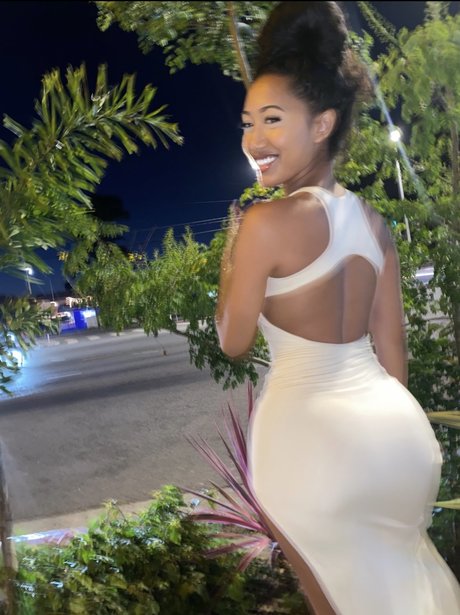 Foto di nudo di fuga di OnlyFans di Drew Valentina