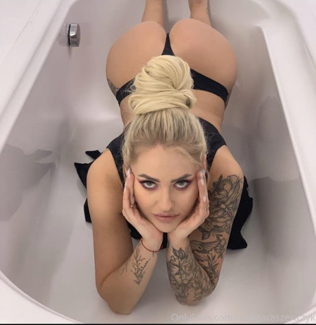 Foto di nudo di fuga di OnlyFans di Dagmara Szewczyk