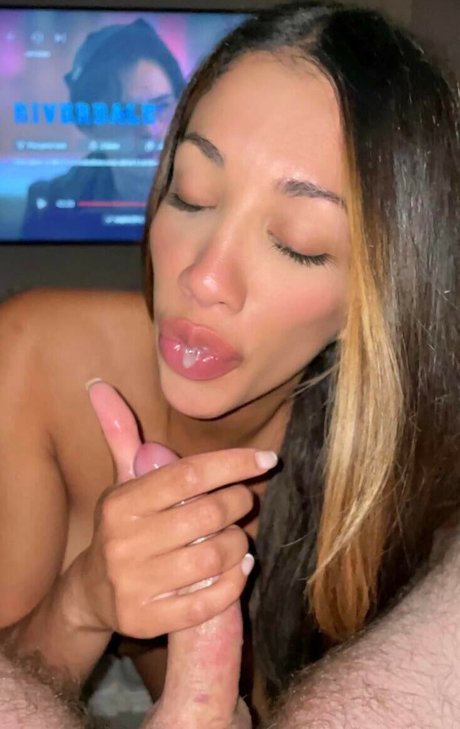 Foto di nudo di fuga di OnlyFans di Justanothercutemom