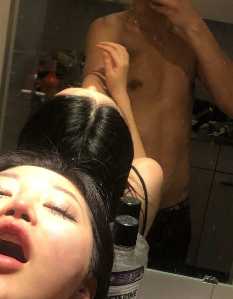 Foto di nudo di fuga di OnlyFans di Koreanfairy2