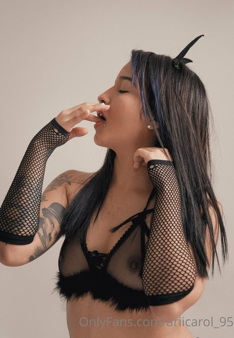 Foto di nudo di fuga di OnlyFans di Adriana Hernandez