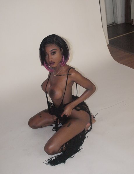 Foto di nudo di fuga di OnlyFans di Yoursojasmine