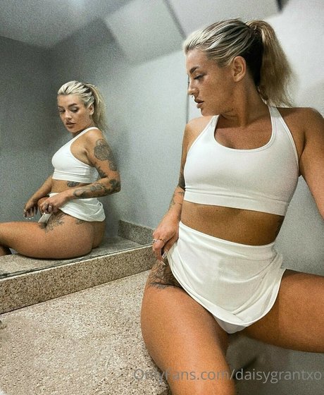 Foto di nudo di fuga di OnlyFans di Daisygrantxo