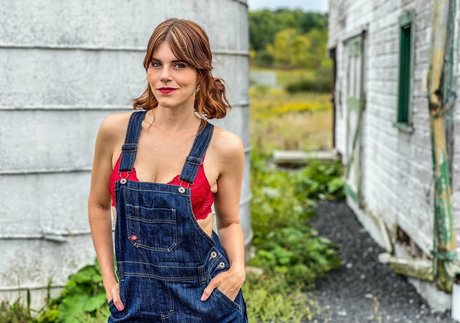 Country Christina