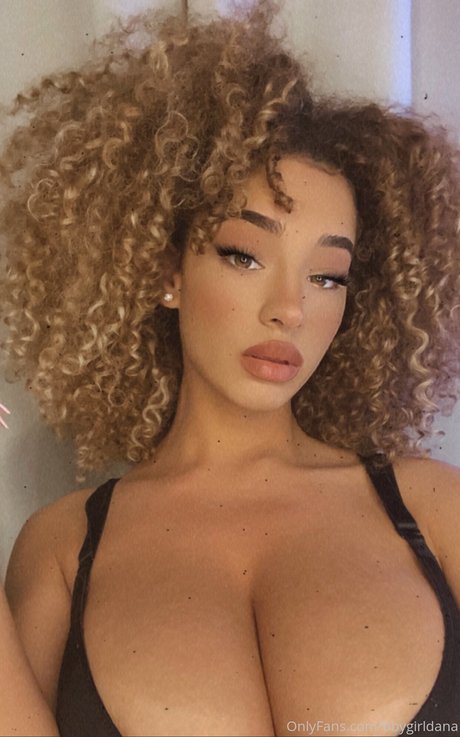 Dana Curly