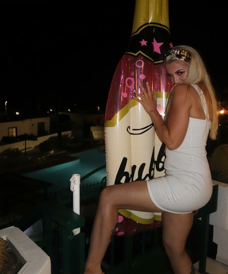Foto di nudo di fuga di OnlyFans di Theenicolehammond