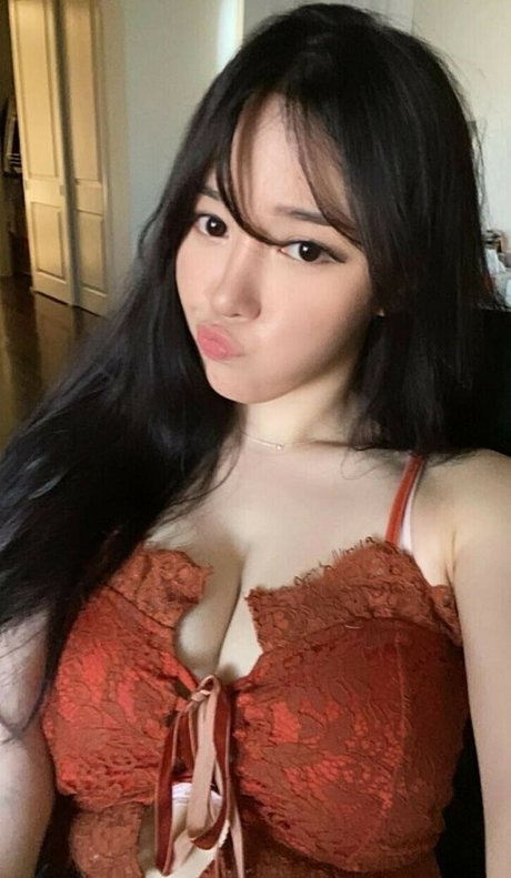 Foto di nudo di fuga di OnlyFans di Ploo3o