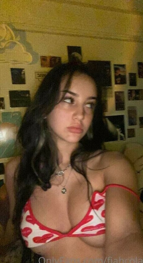 Foto di nudo di fuga di OnlyFans di Sofia Cola