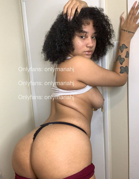 Foto di nudo di fuga di OnlyFans di Mariahj