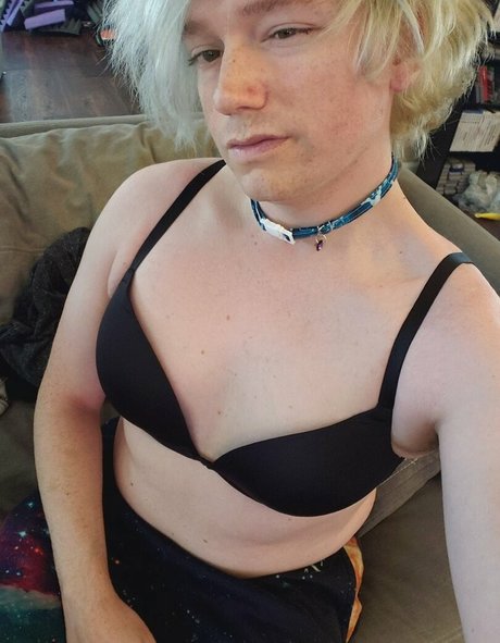 Foto di nudo di fuga di OnlyFans di Carbonkitt