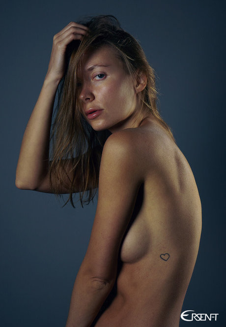 Foto di nudo di fuga di OnlyFans di Alex Sky