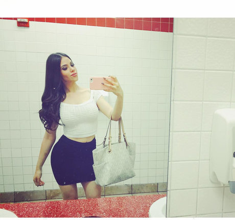Foto di nudo di fuga di OnlyFans di Claudia Guajardo