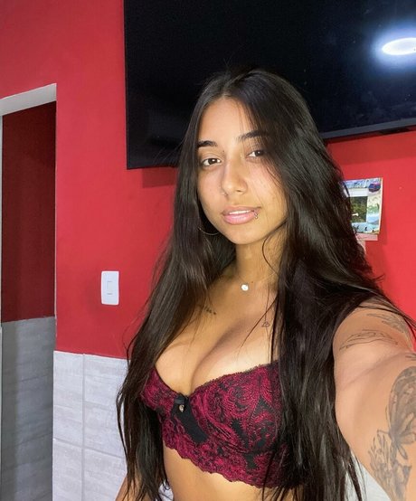 Foto di nudo di fuga di OnlyFans di Rayssa Guedes