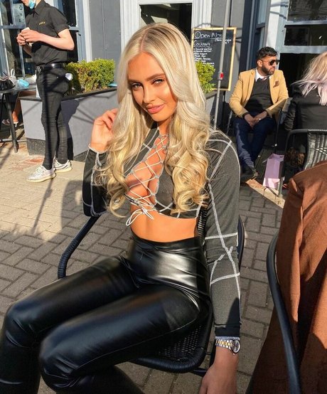 Foto di nudo di fuga di OnlyFans di Katie Cook