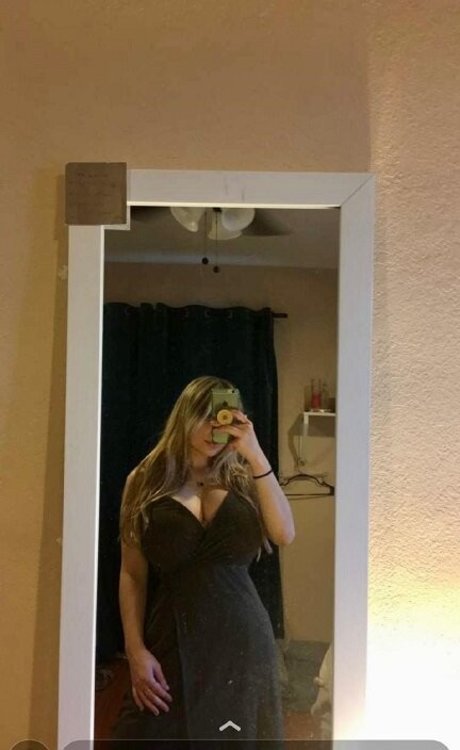 Foto di nudo di fuga di OnlyFans di Paige 4chan