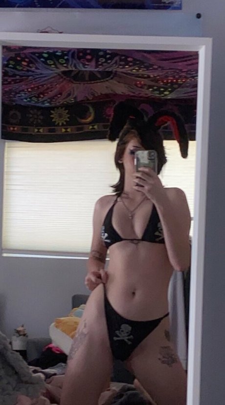 Foto di nudo di fuga di OnlyFans di Cosmicstarbunny