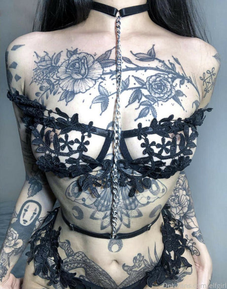Foto di nudo di fuga di OnlyFans di Yenny Zhao