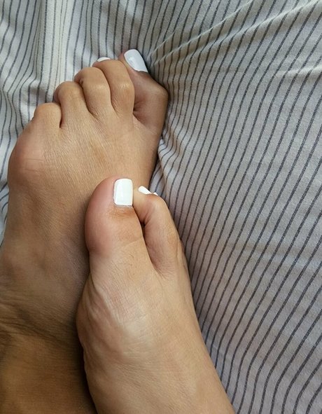 Foto di nudo di fuga di OnlyFans di Any Avagg
