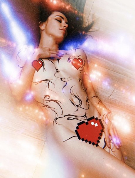 Foto di nudo di fuga di OnlyFans di Liv Boeree