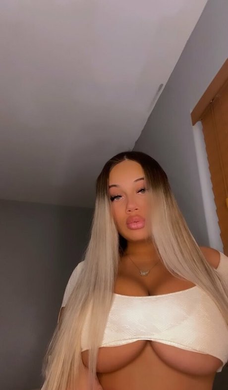Foto di nudo di fuga di OnlyFans di Giannamalave