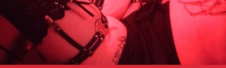 Foto di nudo di fuga di OnlyFans di Scarletpyro