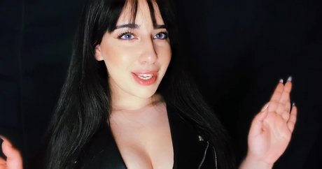 Foto di nudo di fuga di OnlyFans di Shiny Asmr