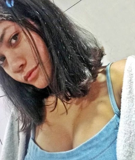 Foto di nudo di fuga di OnlyFans di Pandinha Senpai