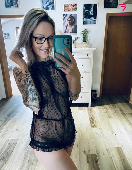 Foto di nudo di fuga di OnlyFans di Diepe