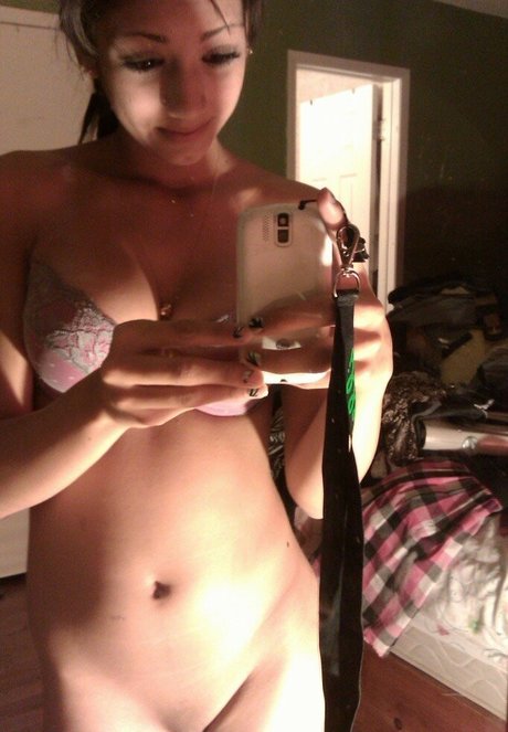 Foto di nudo di fuga di OnlyFans di Celia Babe