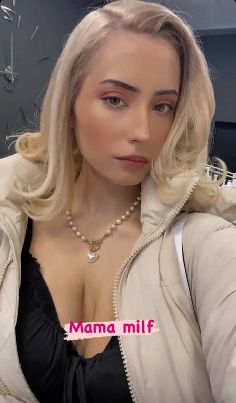 Foto di nudo di fuga di OnlyFans di Athenacosplay