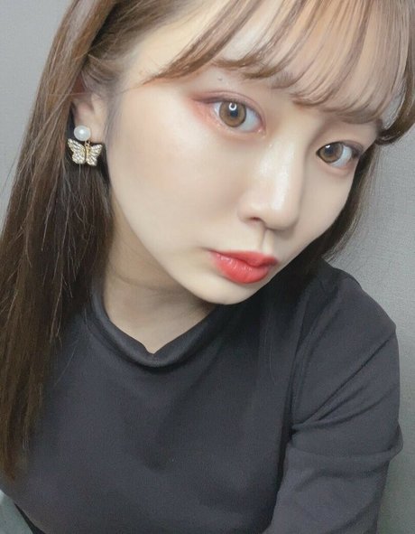 Foto di nudo di fuga di OnlyFans di Kawakita Meisa