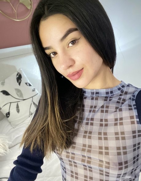 Foto di nudo di fuga di OnlyFans di Carolcor21