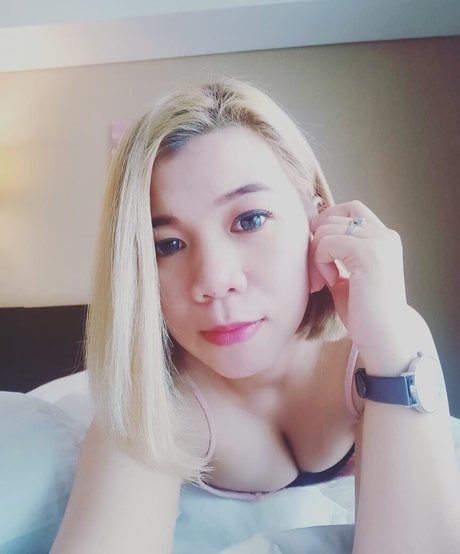 Foto di nudo di fuga di OnlyFans di Callmeayy95