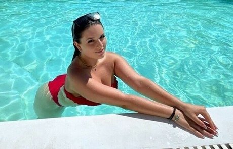 Foto di nudo di fuga di OnlyFans di Theodwra Drinia