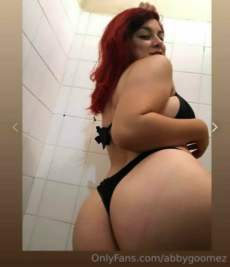 Foto di nudo di fuga di OnlyFans di Abby Gomez