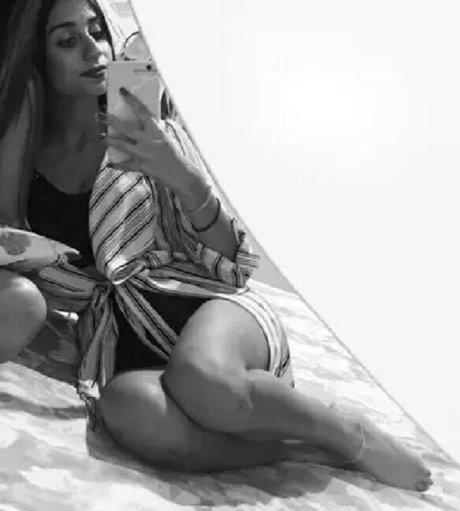 Foto di nudo di fuga di OnlyFans di Melina Borgol