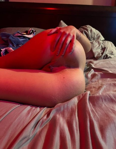 Foto di nudo di fuga di OnlyFans di Sophie May