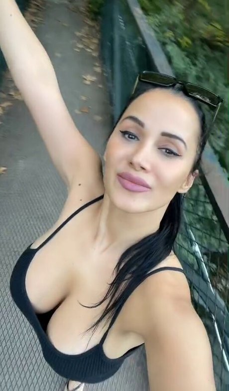 Foto di nudo di fuga di OnlyFans di Xristina Orfanidou