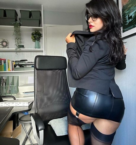 Foto di nudo di fuga di OnlyFans di Lilyfiore4