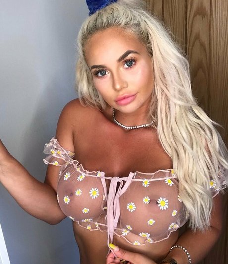 Foto di nudo di fuga di OnlyFans di Pocket Rocket Meg
